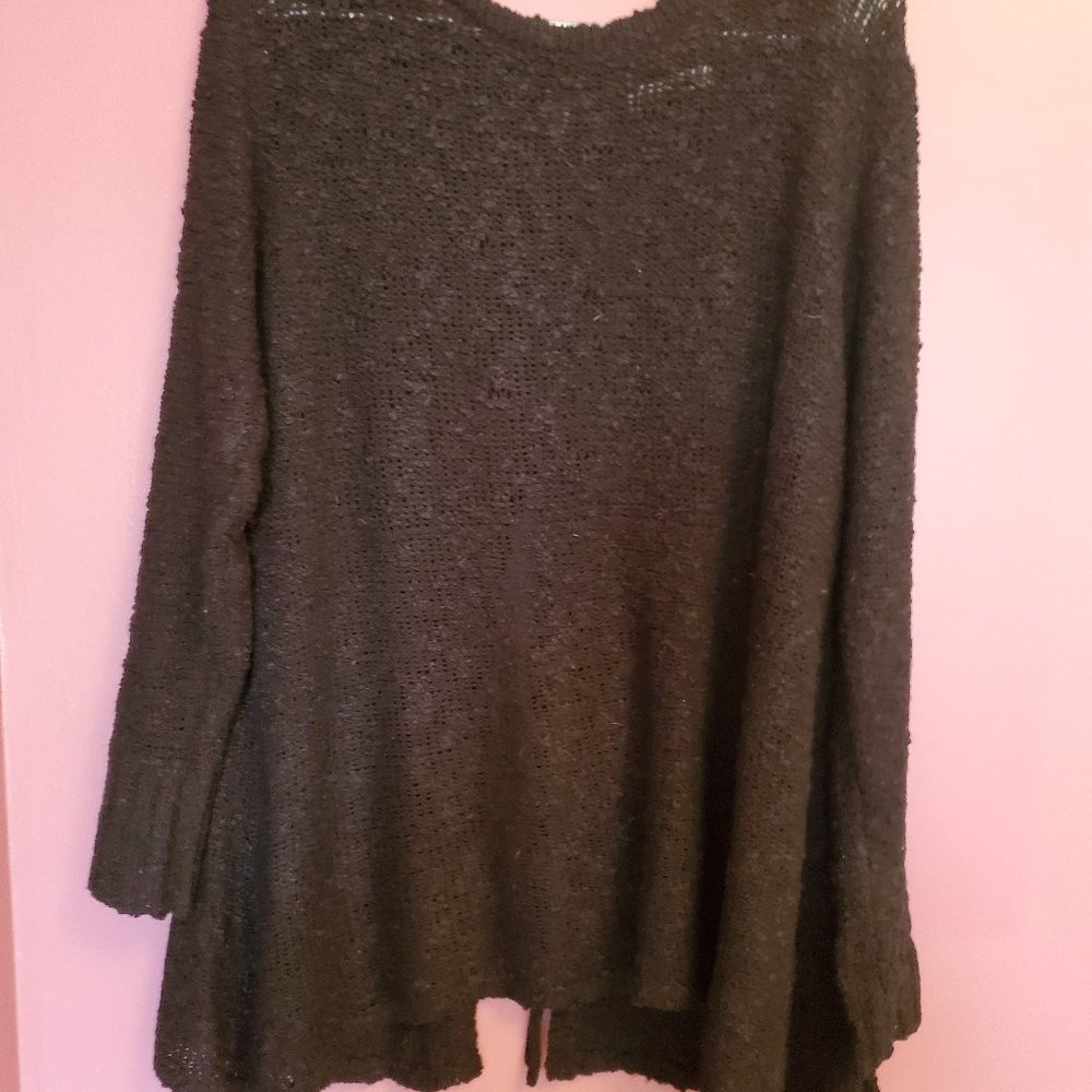 Mavenie Textured Sweater - Medium Size